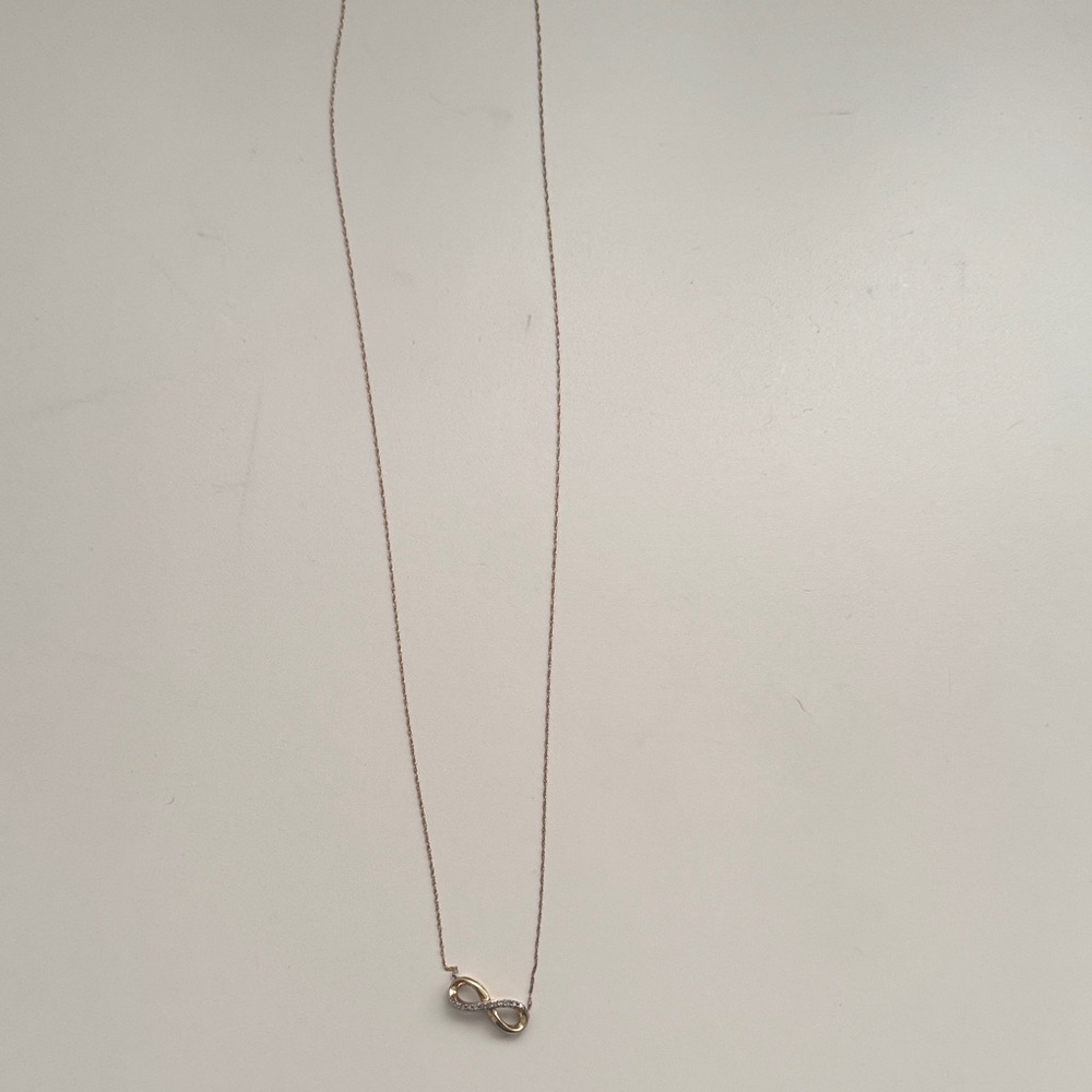 Elegant Silver Infinity Necklace